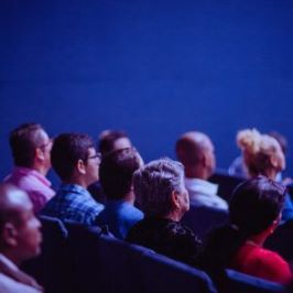 Logopæd foredrag kurser workshops eller temadage med præsentation af stemme tale og sprog og kommunikations emner